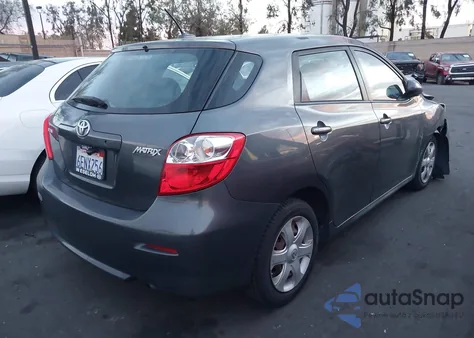 2009 Toyota Matrix z USA, uszkodzony, nr VIN 2T1KU40E99C033260